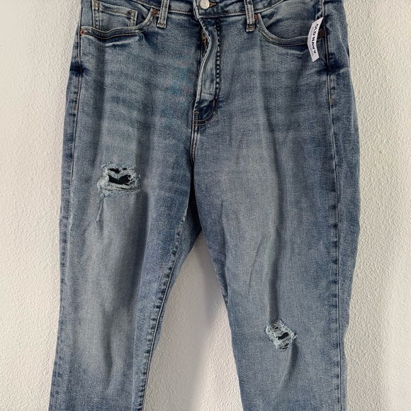 High-Waisted O.G. Straight Extra Stretch Ripped Cut-Off Jeans Women Size 14 NWT - Picture 3 of 11